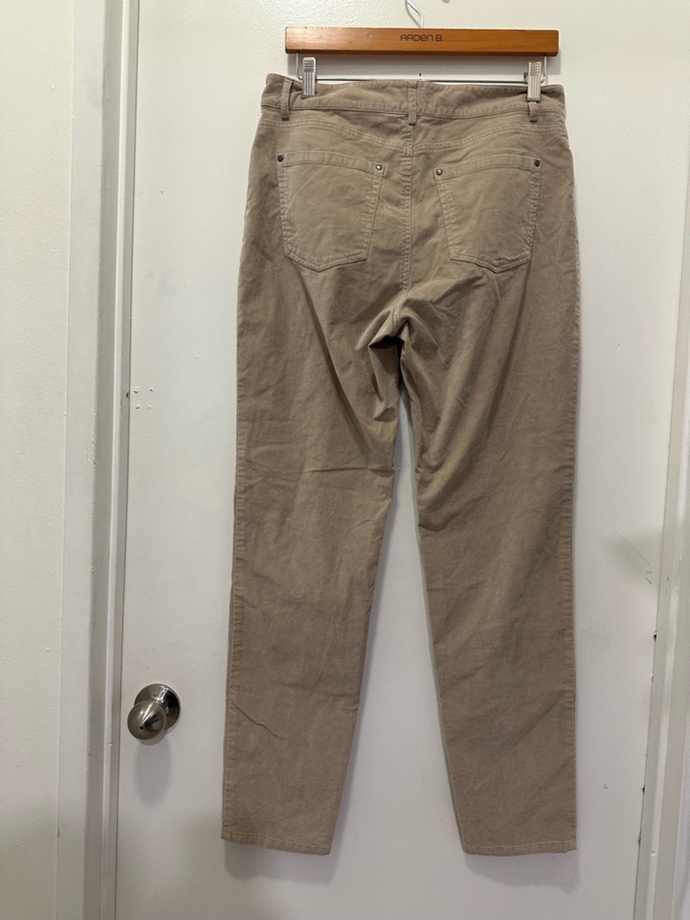 Peruvian Connection Women's Straight-Leg pants in Taupe Sz 10 - Picture 3 of 5
